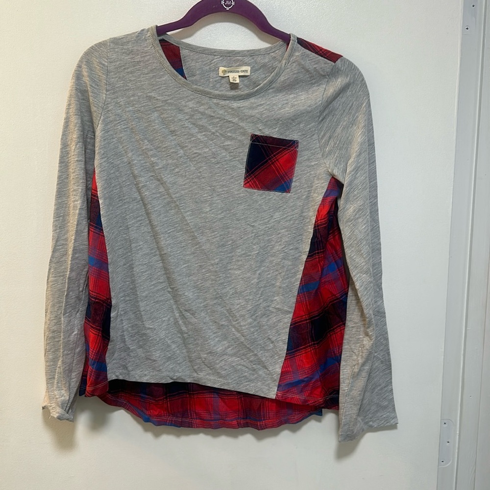 Girls Tucker Tate long sleeve top size XL